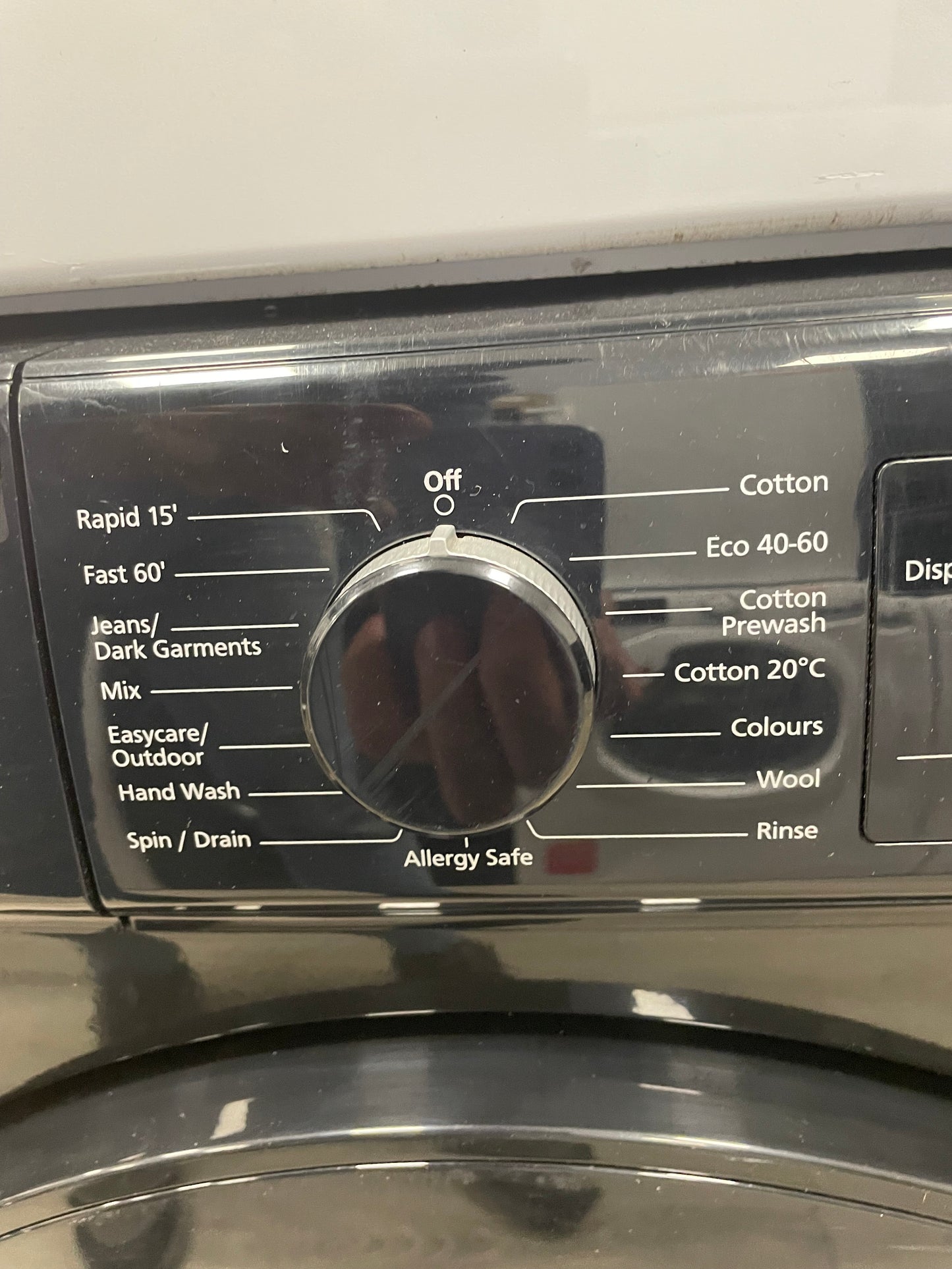 Russell Hobbs RH814W111B 11 Series 8kg Washing Machine with 1400rpm in Black