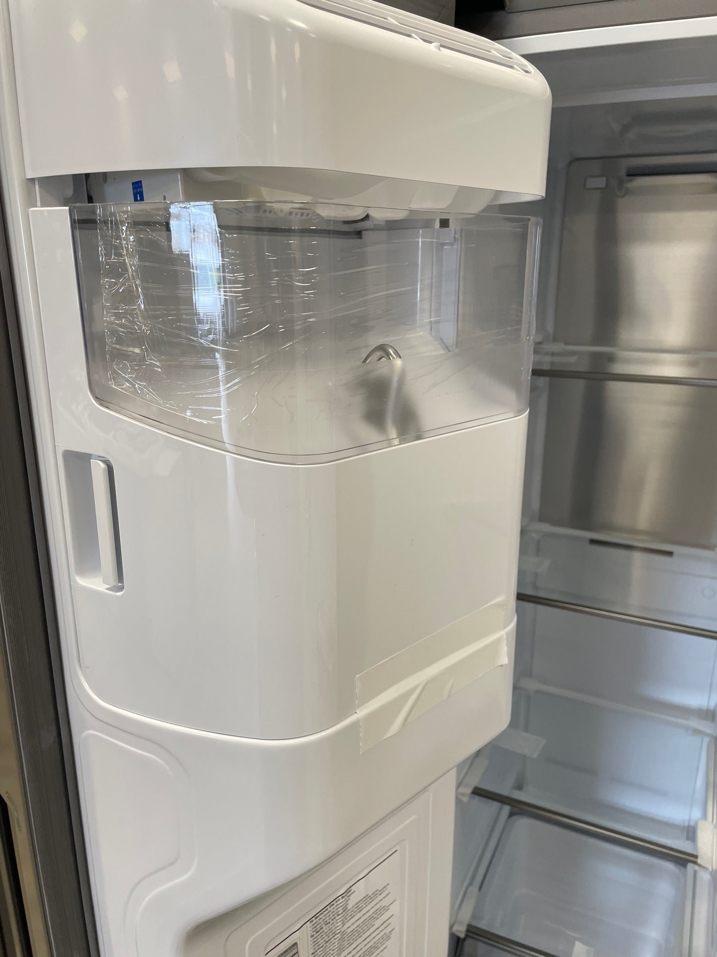 SAMSUNG Series 6 SpaceMax RS70F65KET American-Style Smart Fridge Freezer - Silver