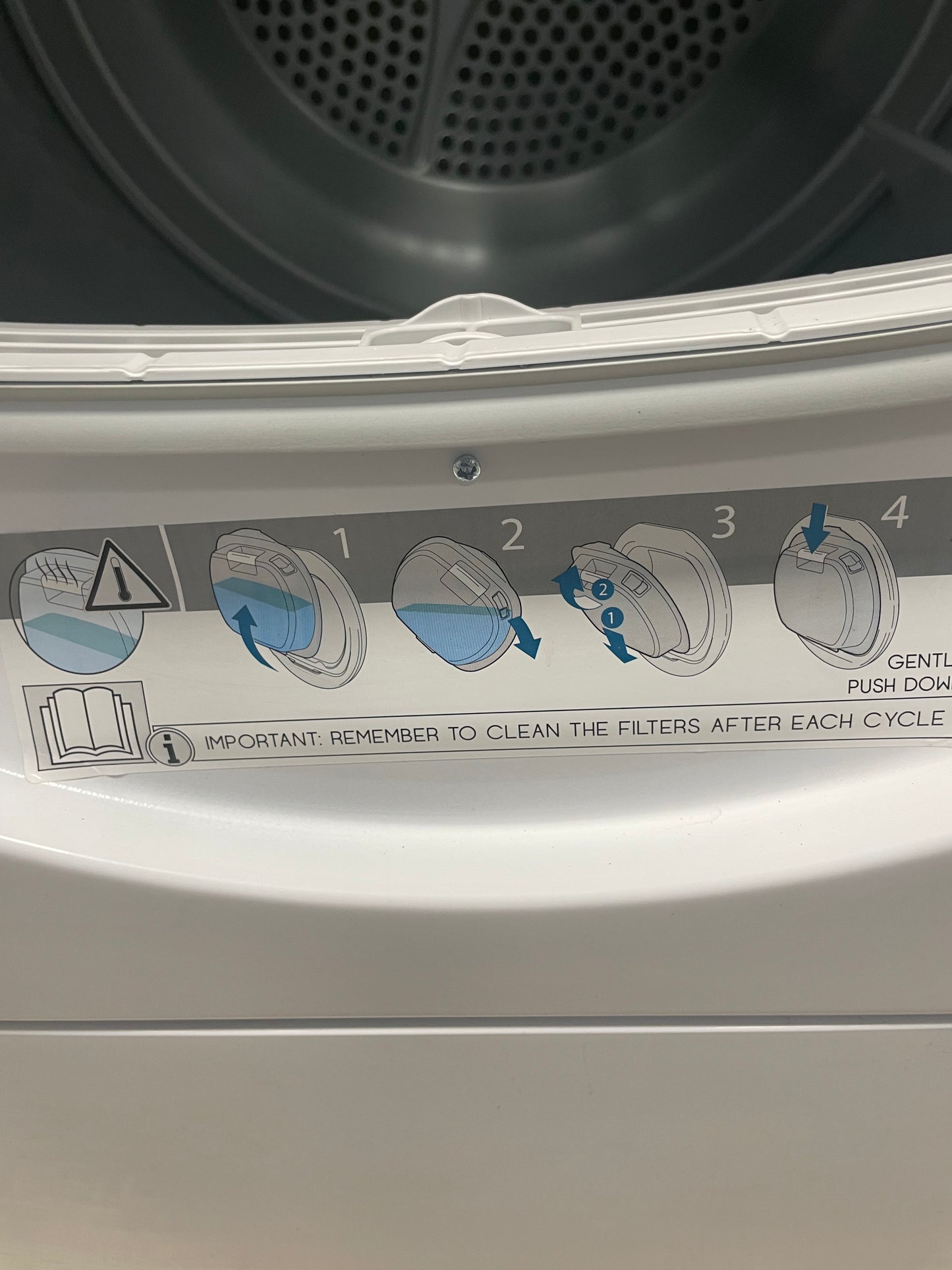 Candy CHP H8A2DE Tumble Dryer Freestanding Front-Load 8 kg A++ White