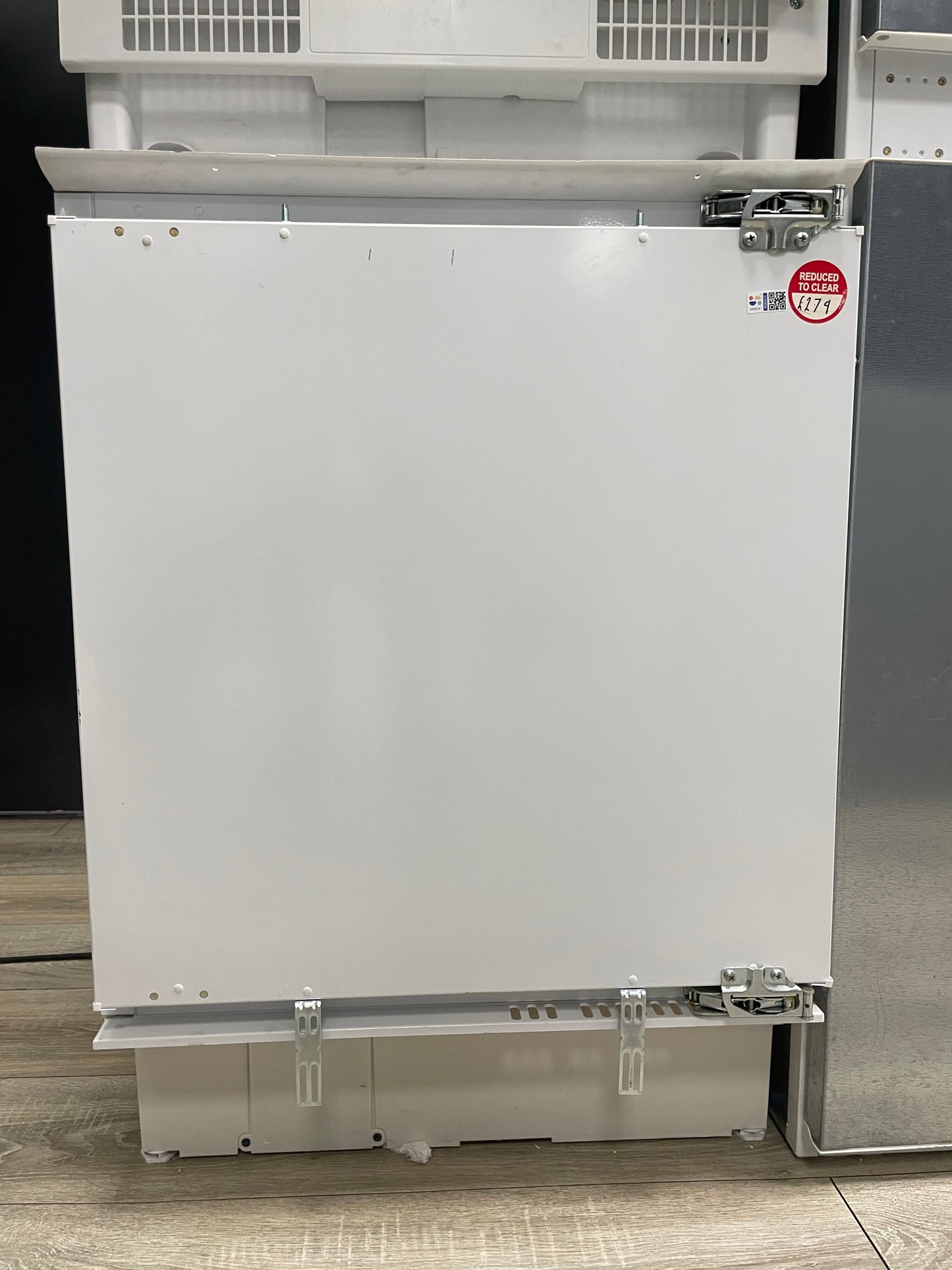 INDESIT IF A1.UK 1 Integrated Undercounter Fridge