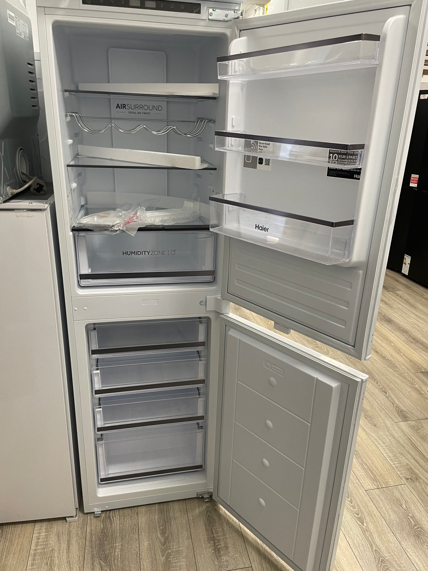 HAIER HB50T618FMK Integrated Smart 50/50 Fridge Freezer - Sliding Hinge