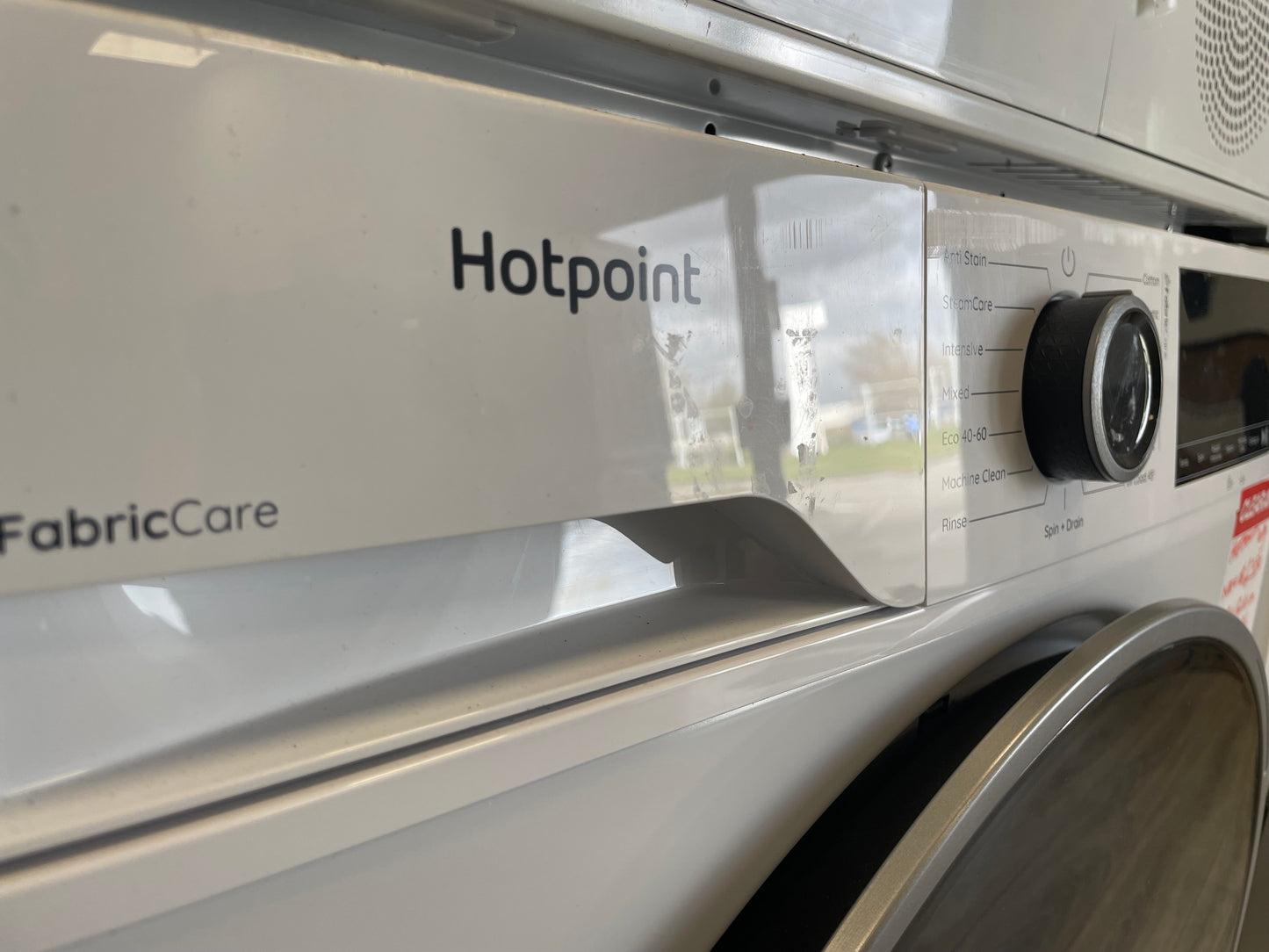 HOTPOINT FabricCare HBCA 103 CARE UK 10 kg 1400 Spin Washing Machine - White