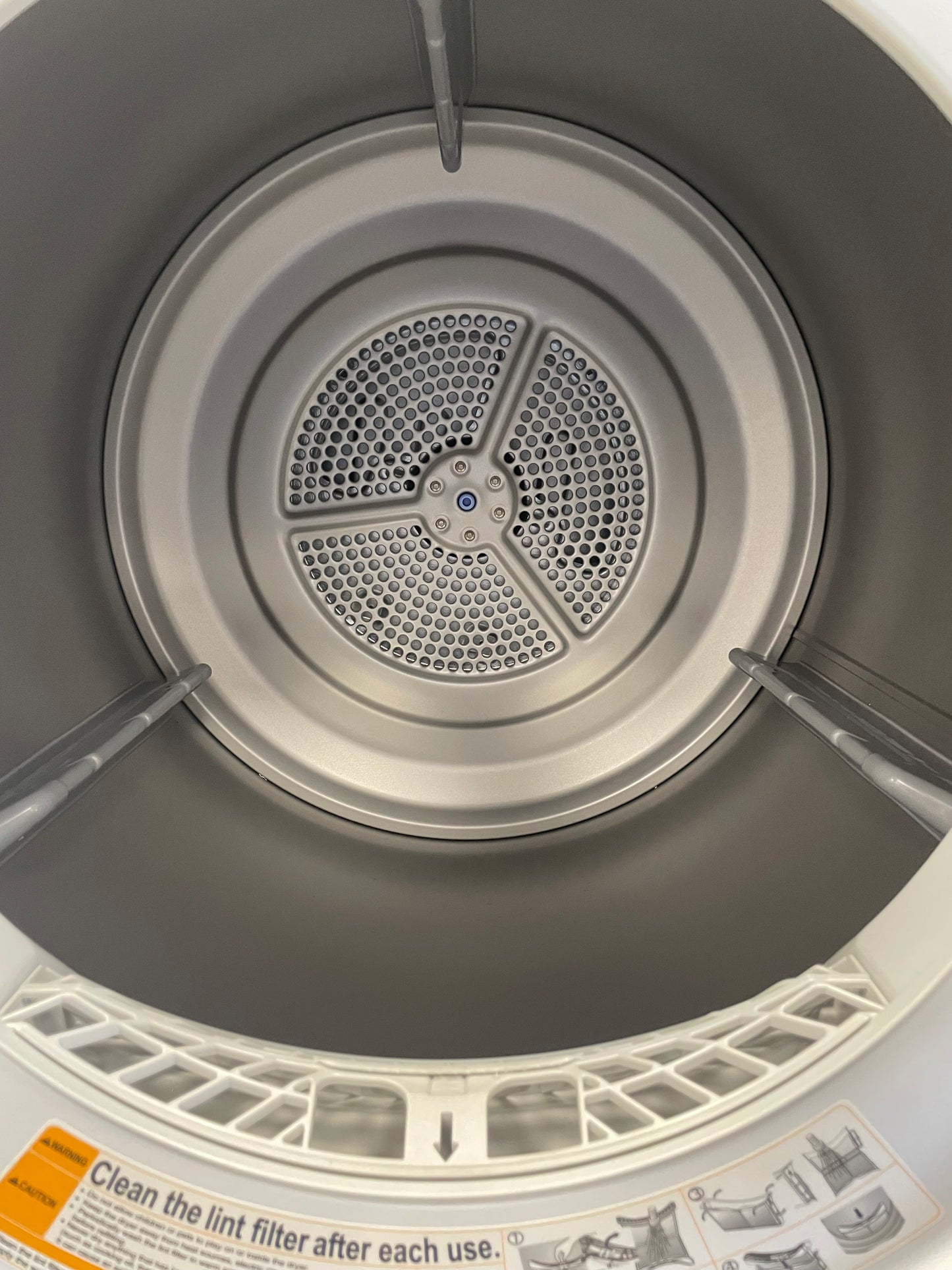 LG Dual Dry FDV309WN WiFi-enabled 9 kg Heat Pump Tumble Dryer - White