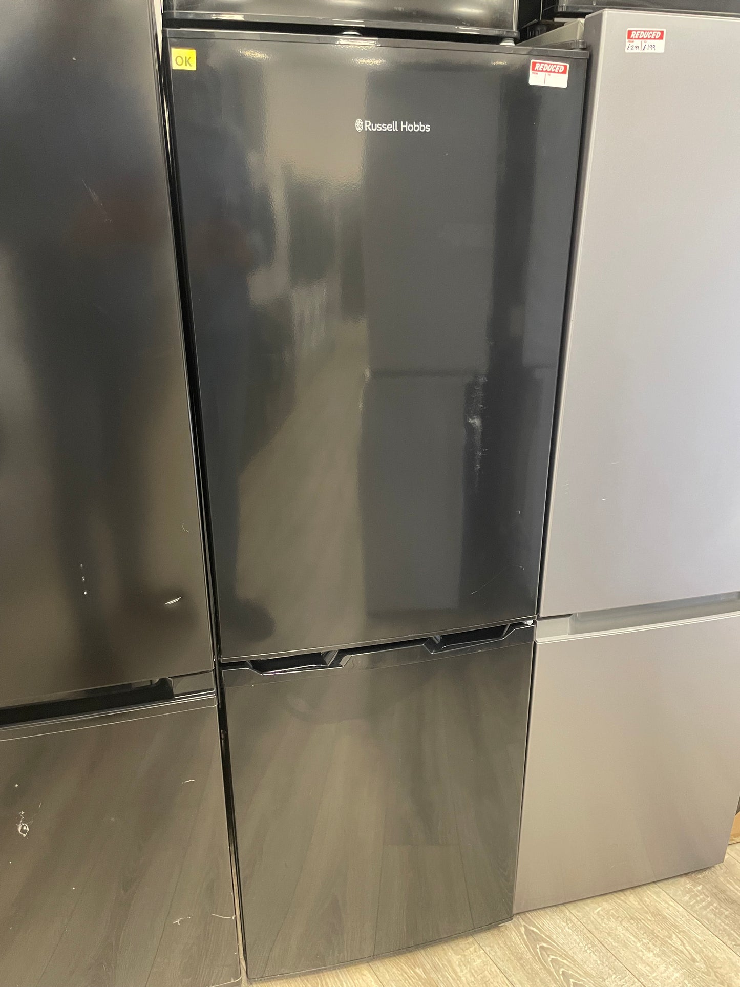 Russell Hobbs RH145FF501E1B 145cm 60/40 Small Fridge Freezer - Black - E Rated