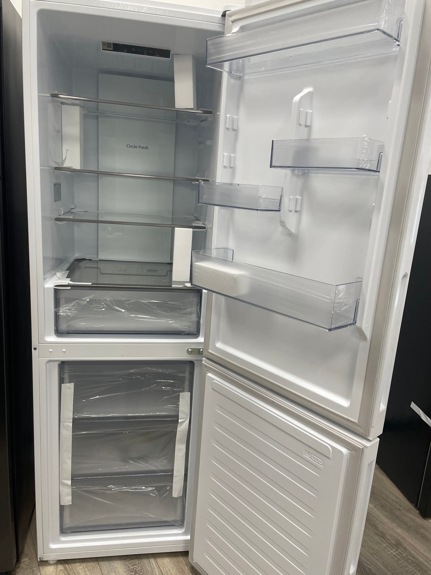 HOOVER HONCQ2T618EWK 60/40 Fridge Freezer - White