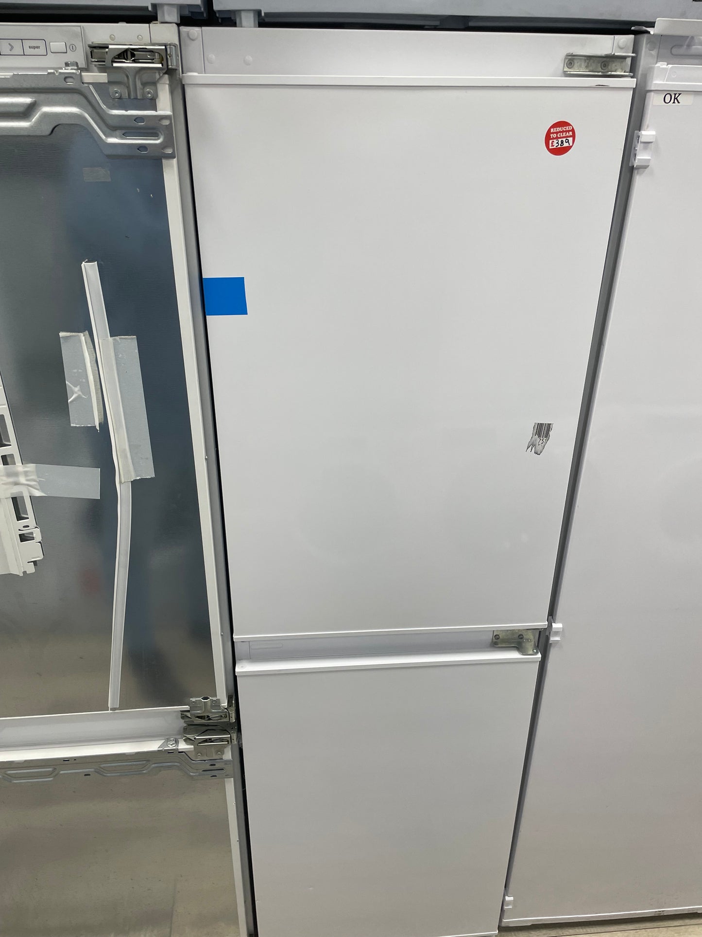 Russell Hobbs RH177BILFFF1E2 177cm 50/50 Integrated Fridge Freezer with Sliding Door Hinge - White - E Rated