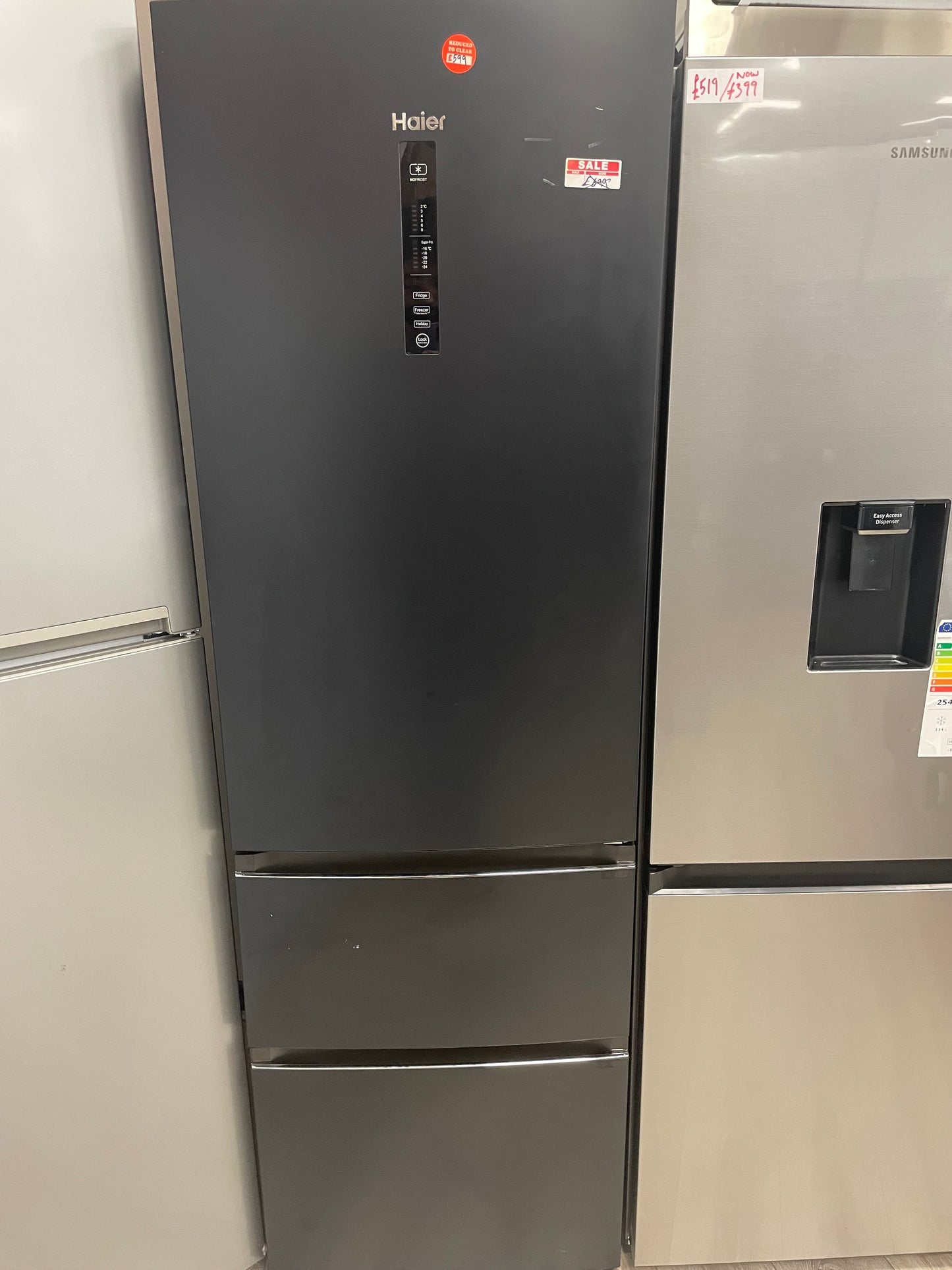 Haier HTR3619ENPB(UK) Freestanding 348 L E Black