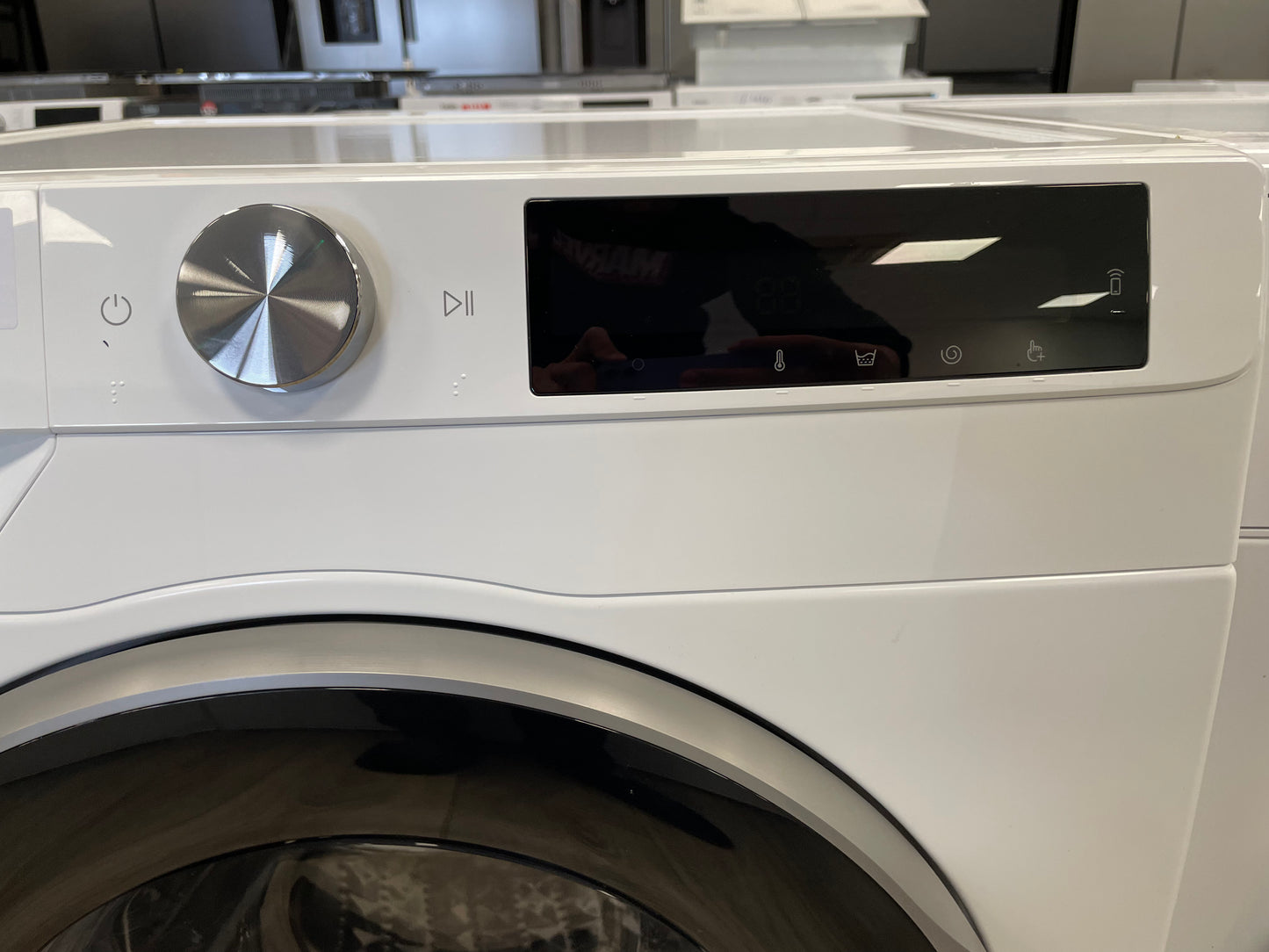 SAMSUNG Series 6 AI Energy WW90DG6U85LEU1 WiFi-enabled 9 kg 1400 Spin Washing Machine - White