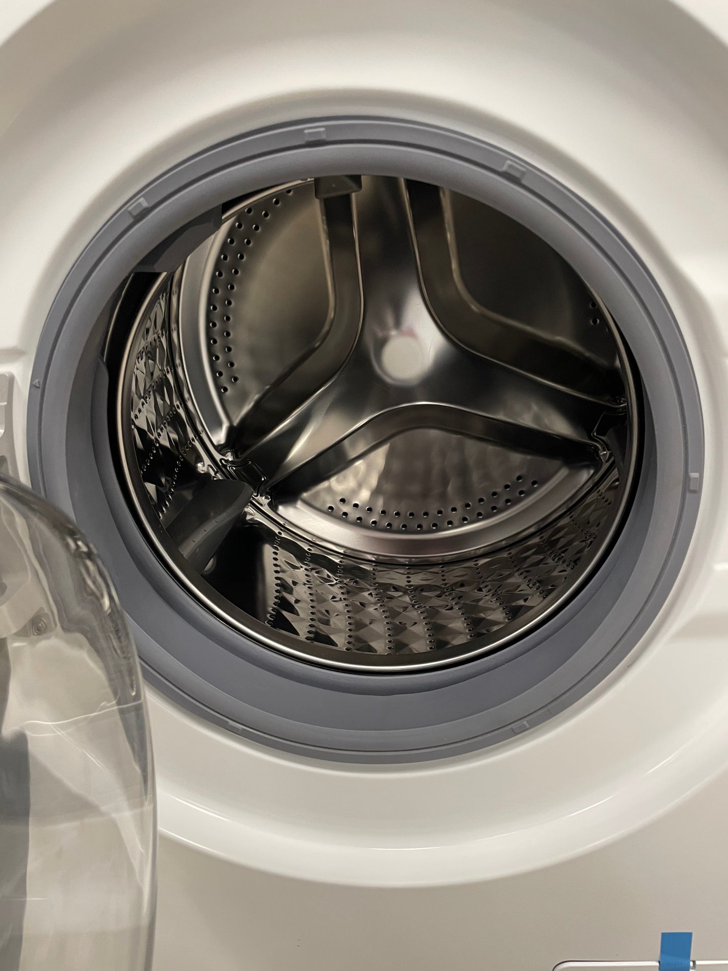 SAMSUNG Series 6 AI Energy WW90DG6U85LEU1 WiFi-enabled 9 kg 1400 Spin Washing Machine - White