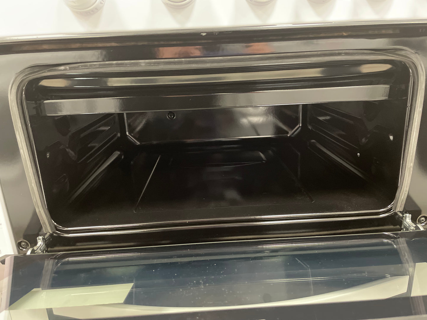LOGIK LFTG60W22 60 cm Gas Cooker - White