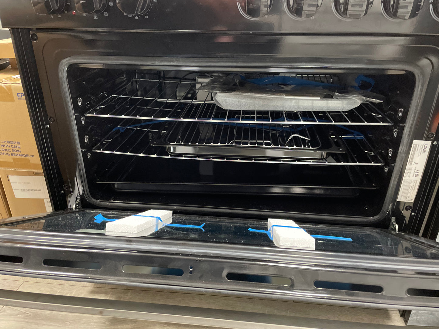 LOGIK LFTG90B18 90 cm Dual Fuel Range Cooker - Black