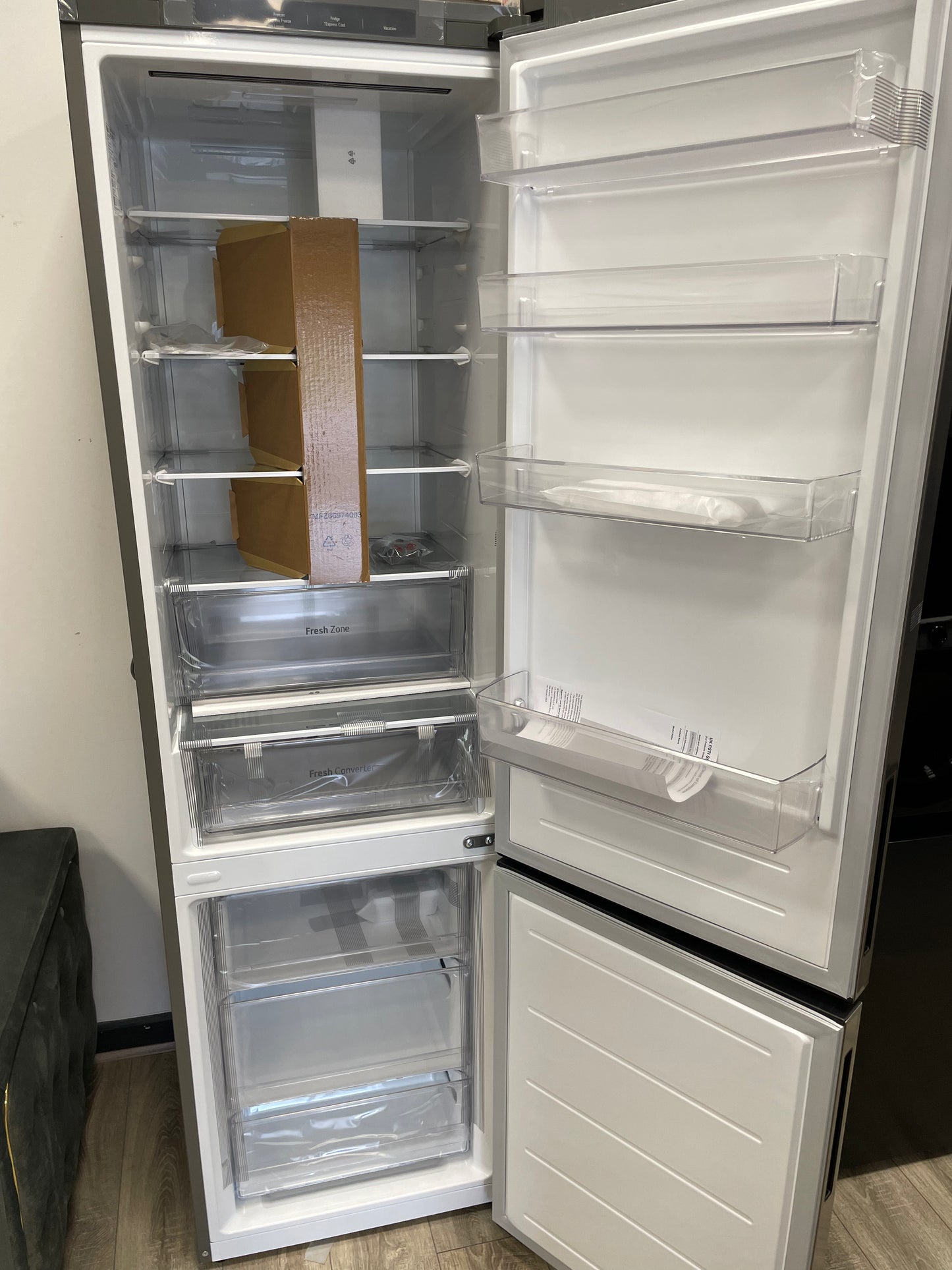 LG NatureFRESH GBV22NCCPY 70/30 Fridge Freezer - Prime Silver