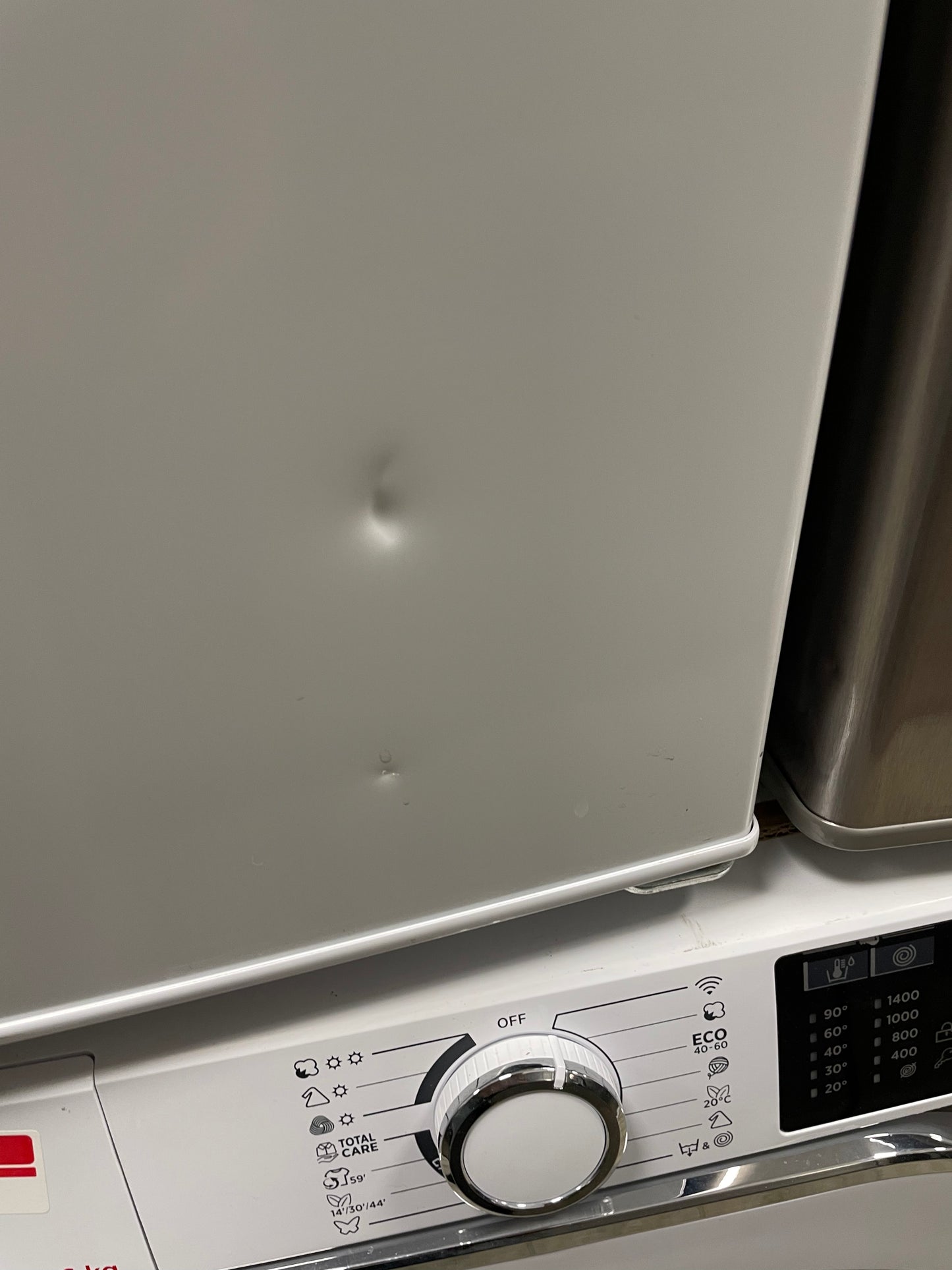 BOSCH Series 2 KTL15NWECG Undercounter Fridge - White