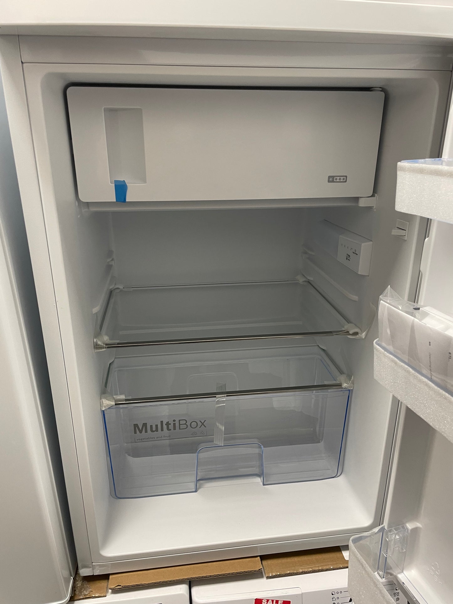 BOSCH Series 2 KTL15NWECG Undercounter Fridge - White