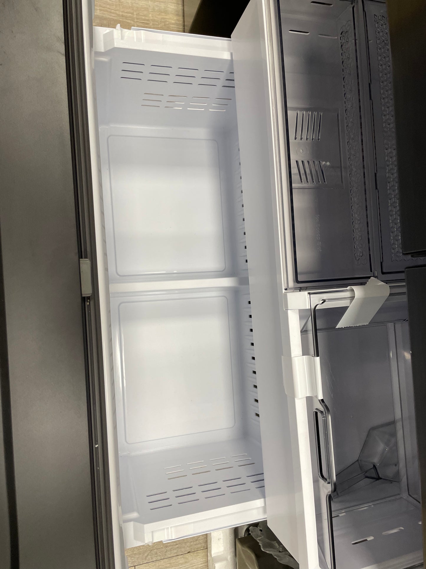Samsung RF24BB620EB1EU Freestanding 70/30 American Style Smart Fridge Freezer with SpaceMax, Black